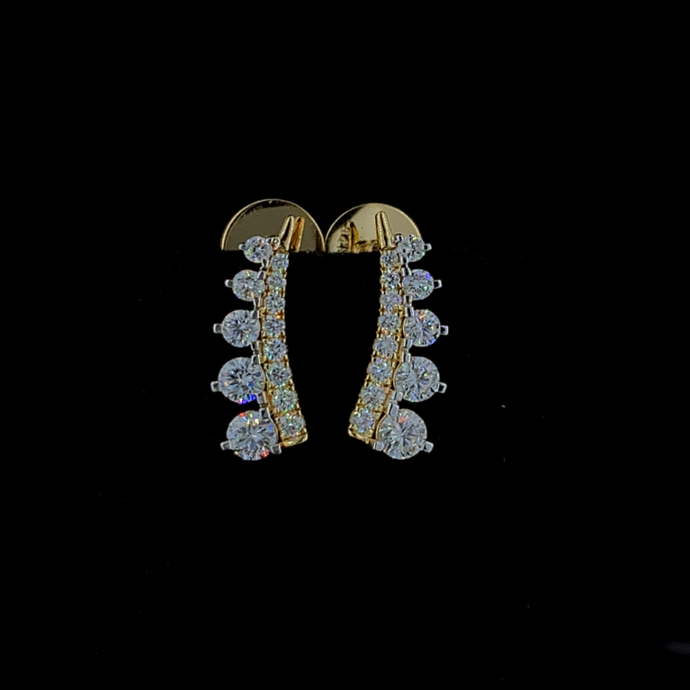 KKER227-Elegant Curved Lab-Grown Diamond Stud Earrings