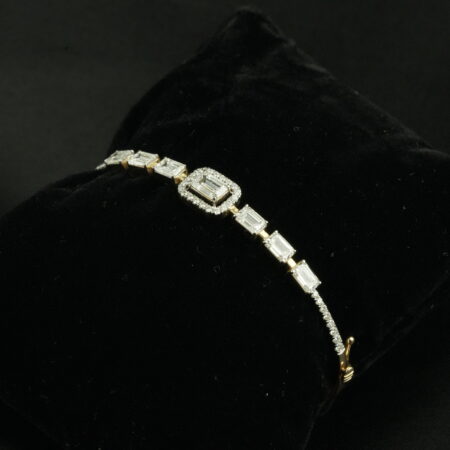 KKBR04- Baguette Luxe Diamond Bracelet
